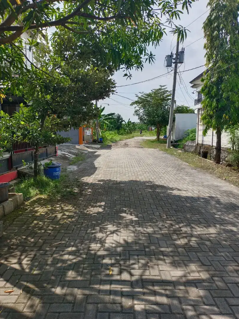 Murah dijual tanah siap bangun cocok untuk gudang dan rumah kos