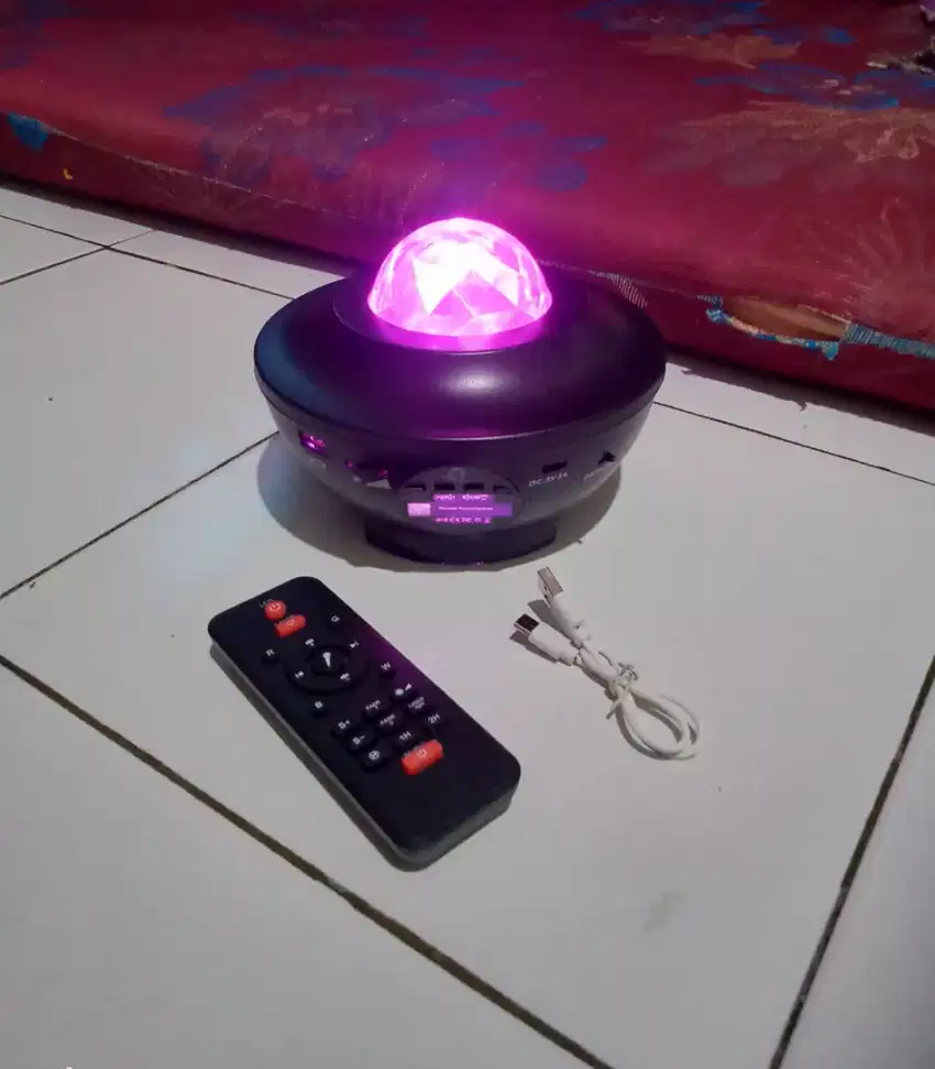 speaker bluetooth  lampu langit