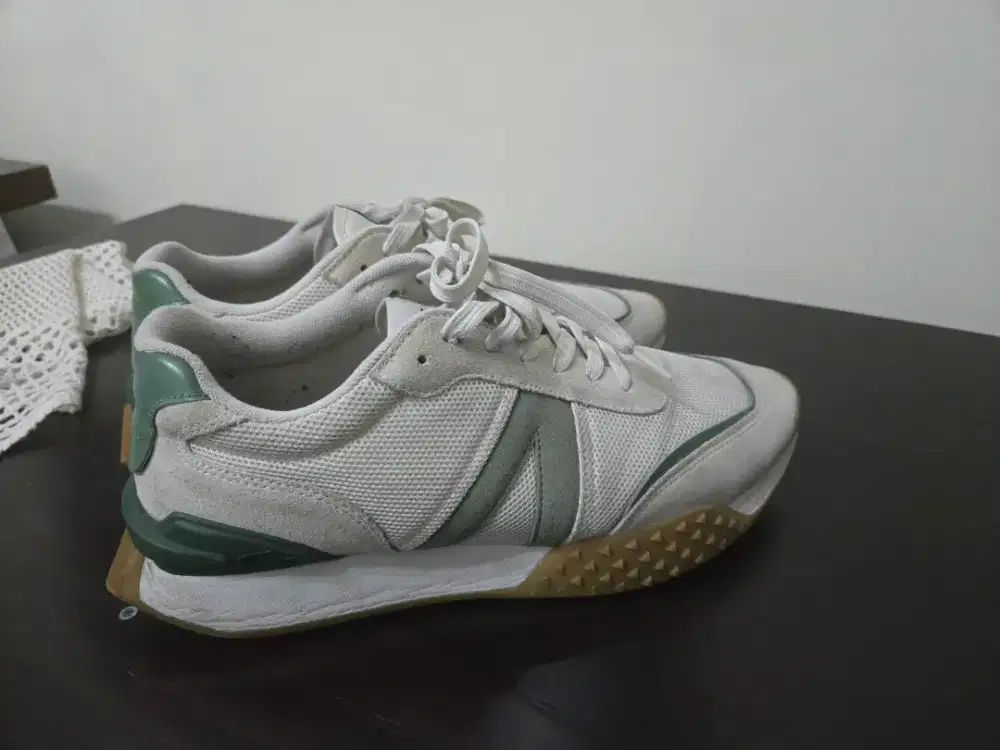 Jual sepatu lacoste original