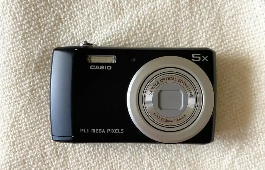 Camera Casio QV R200