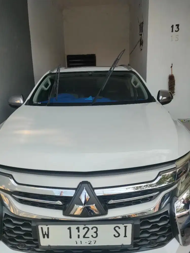 kaca film mobil dan gedung