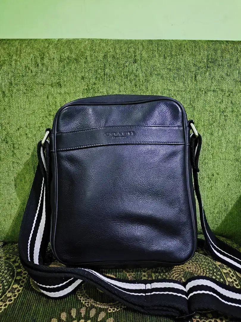 Sling Coach Navy
