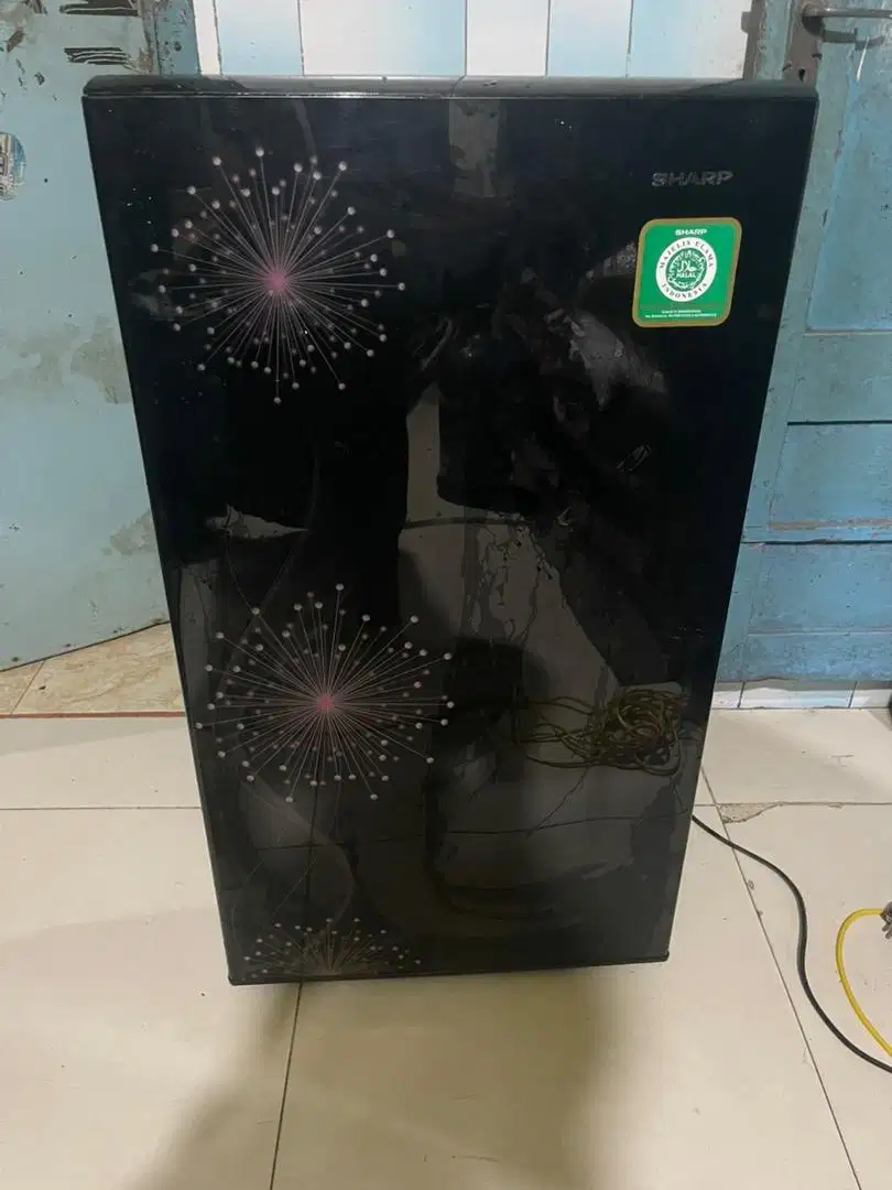 Kulkas 1pintu merk sharp normal beku