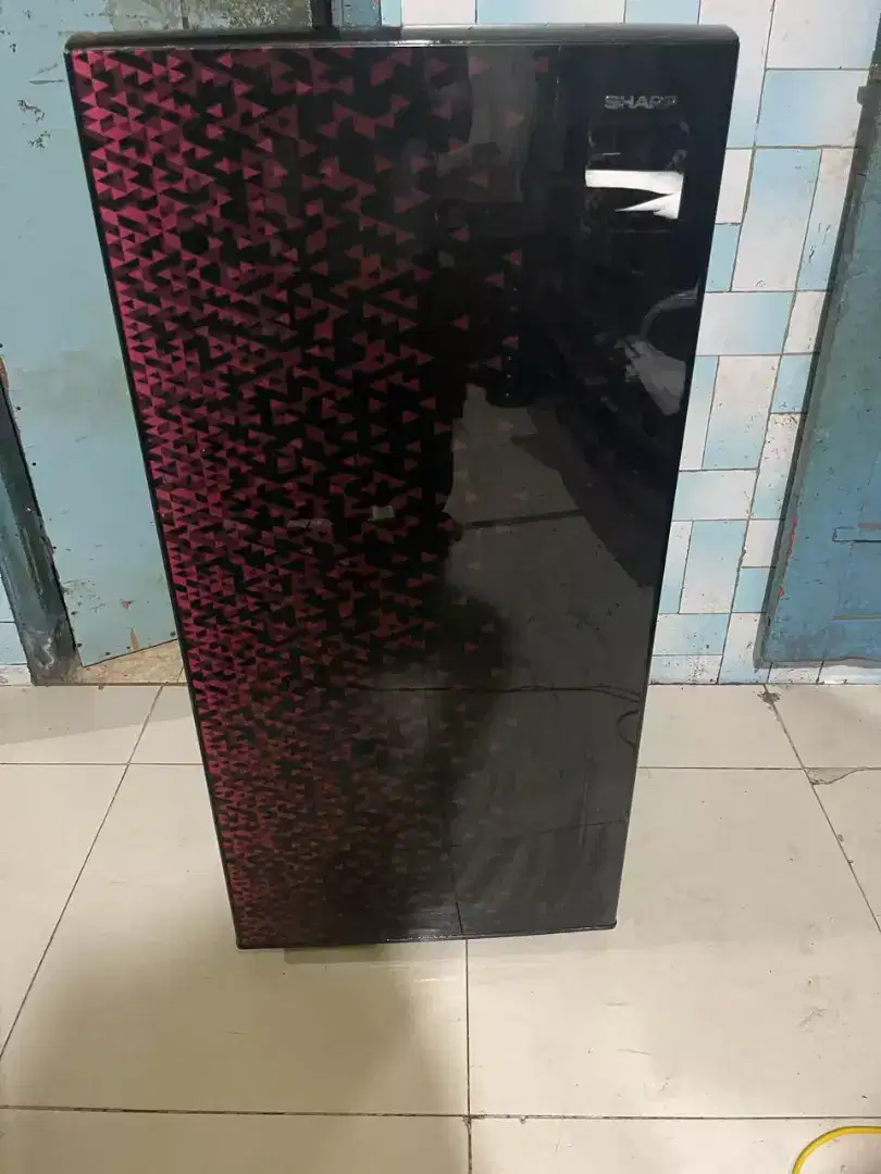 Kulkas 1pintu sharp normal beku jdi es
