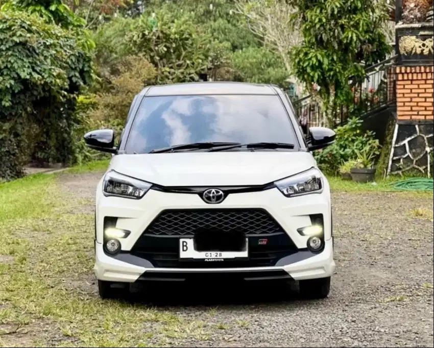 LIKE NEW 100% Toyota NEW REIZE 1.0 TURBO GR TWO COLOR CVT Th 2022 2023