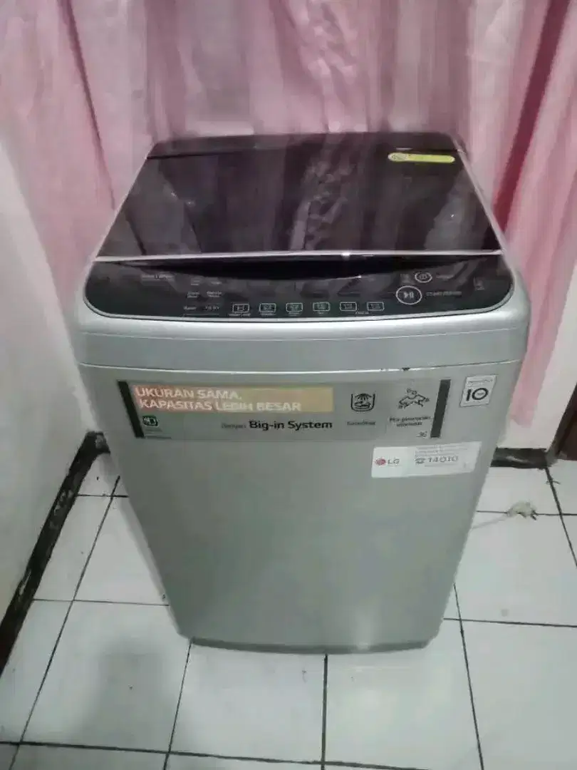 Mesin cuci otomatis 1 tabung LG inventer