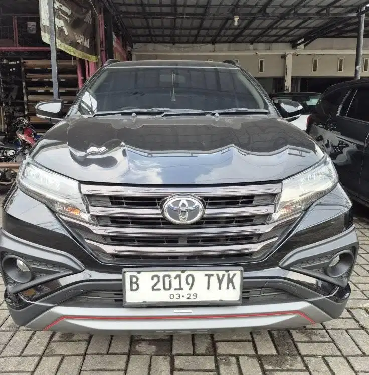 toyota rush s Trd at 2019 hitam km 79 rb tgn 1