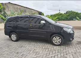 Toyota Kijang Innova 2012 Bensin