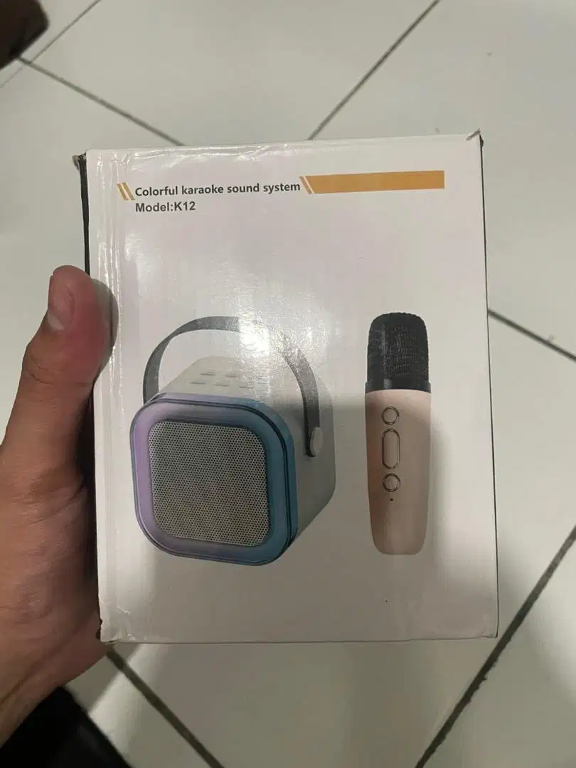 Bluetooth mini speaker karaoke speaker portable with mic
