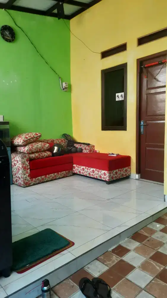 Rumah di jual (istimewa) full renov.