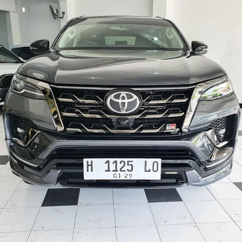 KM 5 RB Toyota Fortuner 2.8 VRZ GR 2024/2023 Fortuner 2022/2021 Vrz