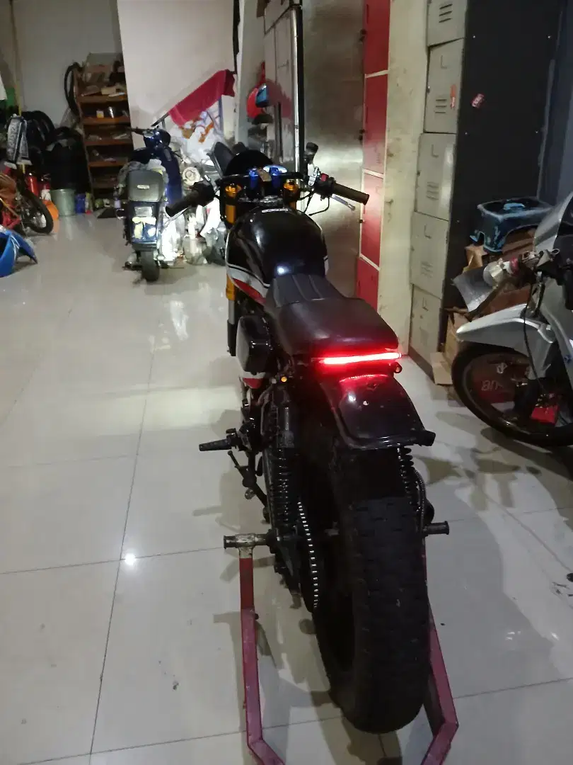 Motor custom brat cafe/style/caferace