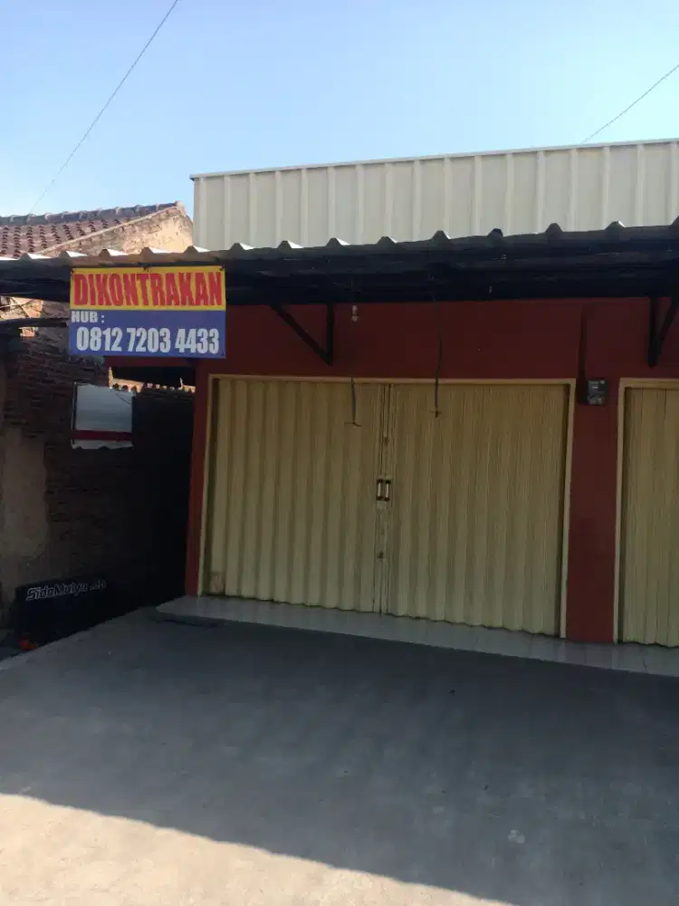 Kios disewakan Dekat flyover Transmart