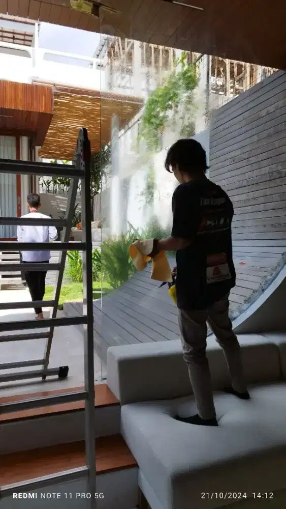 Proses pemasangan stiker sundblast ready kaca film dll