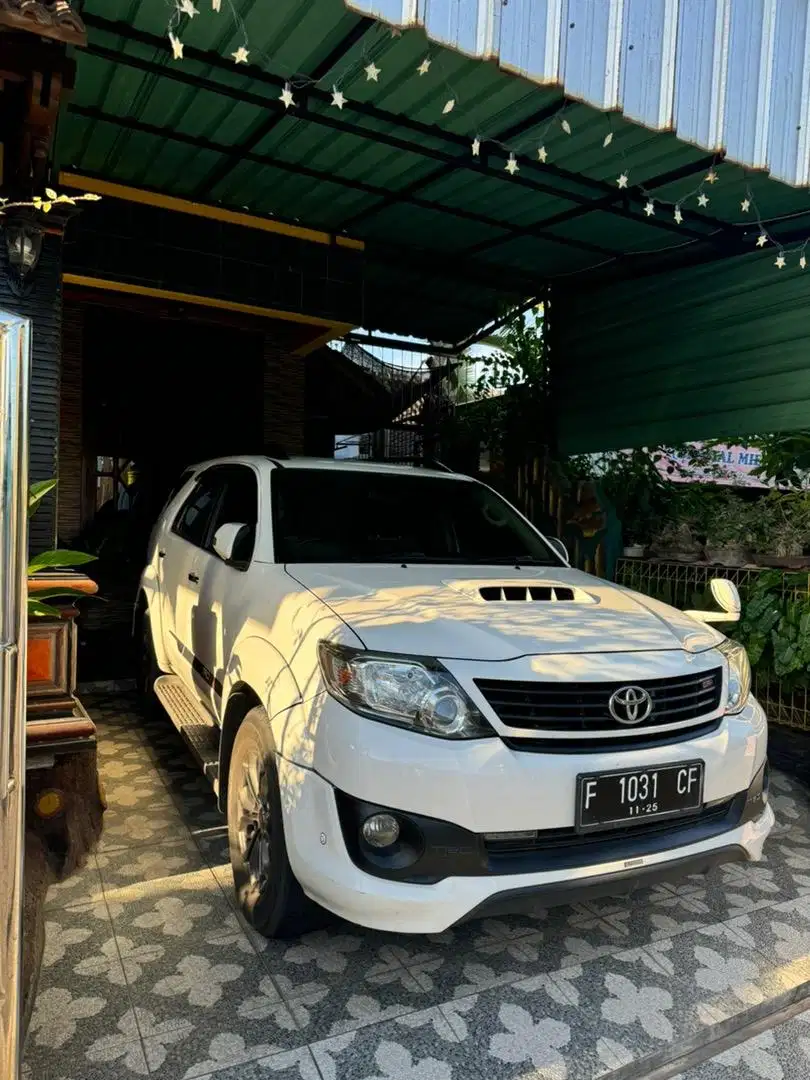 FORTUNER 2.5 VNT TRD AT 2015 LAST EDITION