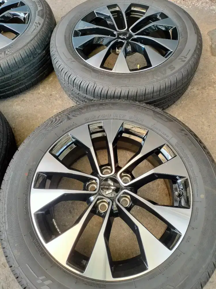 Velg WULING ALMAZ R.17 ori