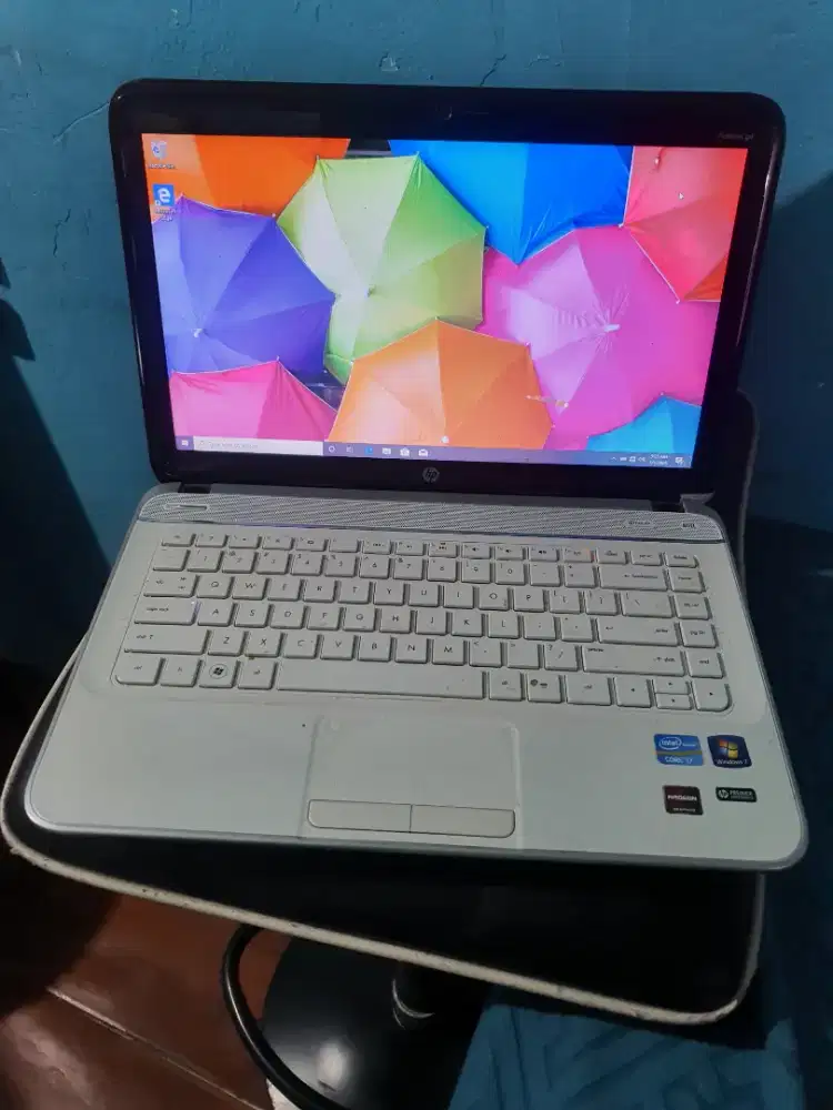 Hp pavilion G4 i7-3612QM ram 8gb ssd 256gb dual vga intel  dan radeon