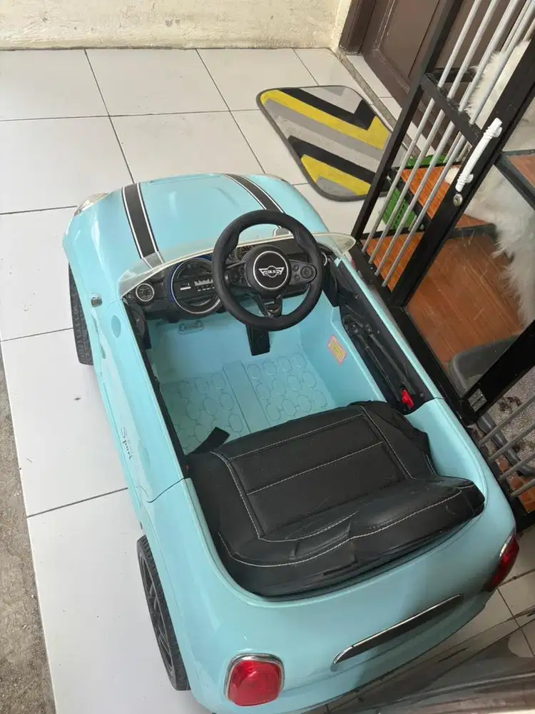 mainan mobil aki anak