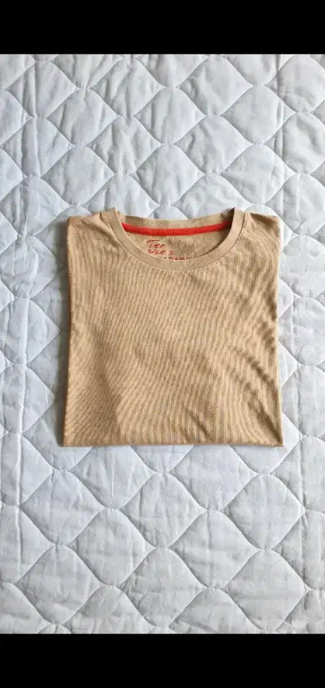 Giordano size s t shirt unisex baju kaos slim fit hm bershka pull bear