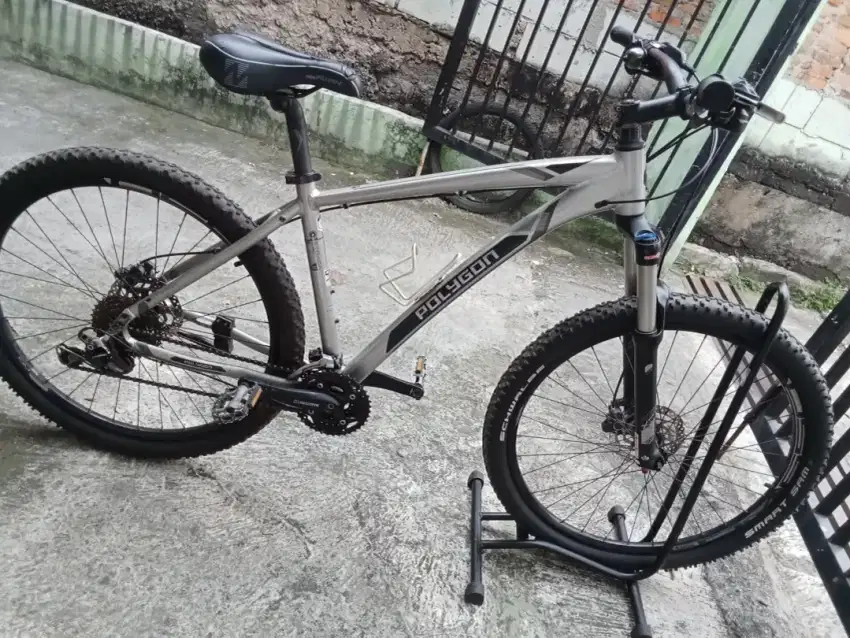 Polygon xtrada 6 size M 27.5in