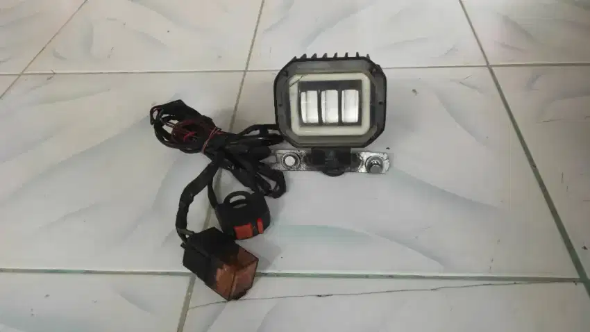 Dijual lampu tembak lengkap dengan rellay