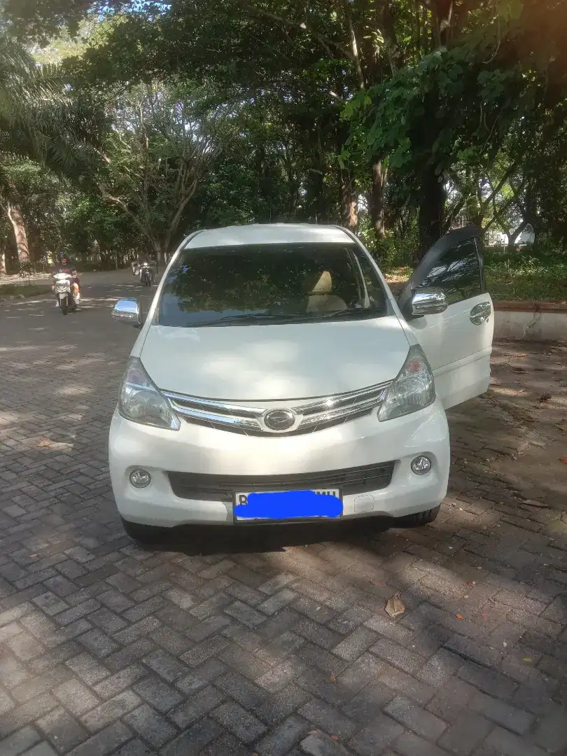Daihatsu Xenia M 2012