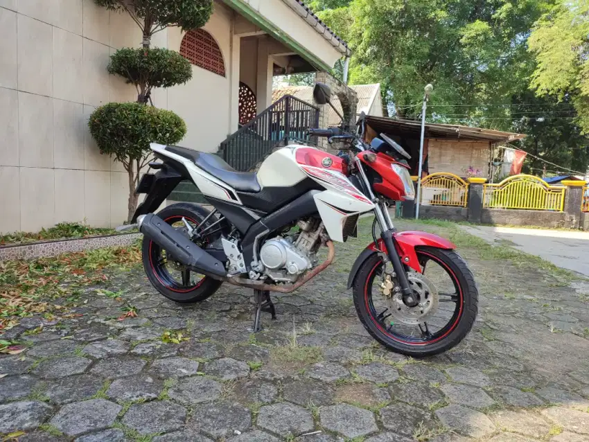 DIJUAL VIXION KS 2013 PAJAK HIDUP