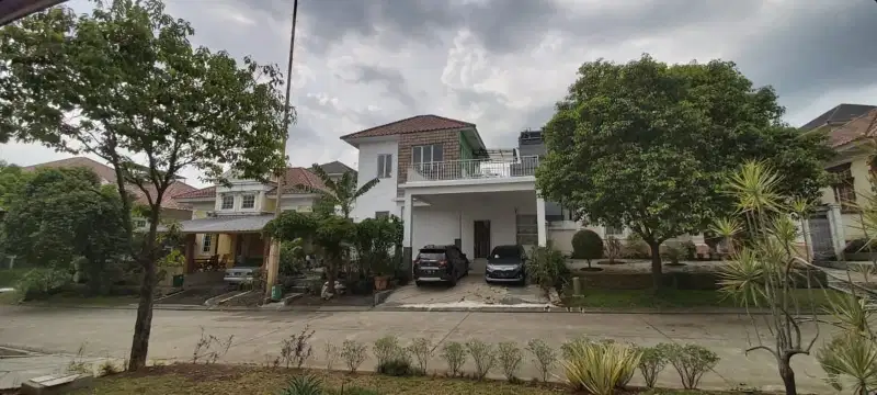 Di jual Rumah 2 lantai  minimalis Argenia Sentul city
