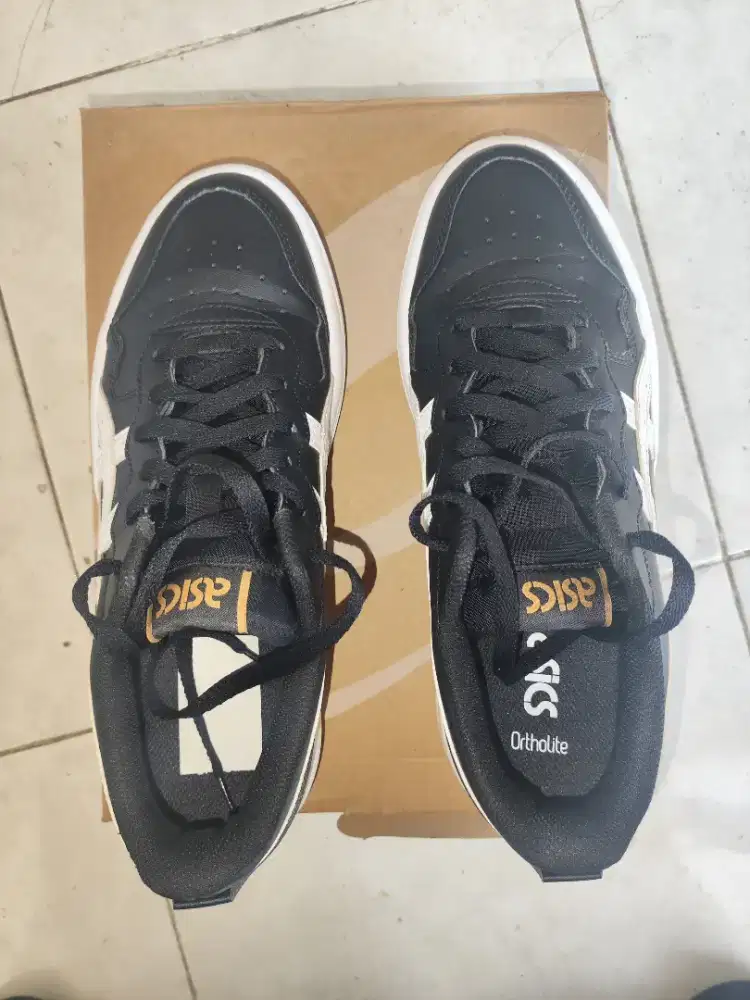 Sepatu Asics Japan S ST Black