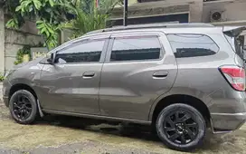 Chevrolet Spin 2013 Bensin
