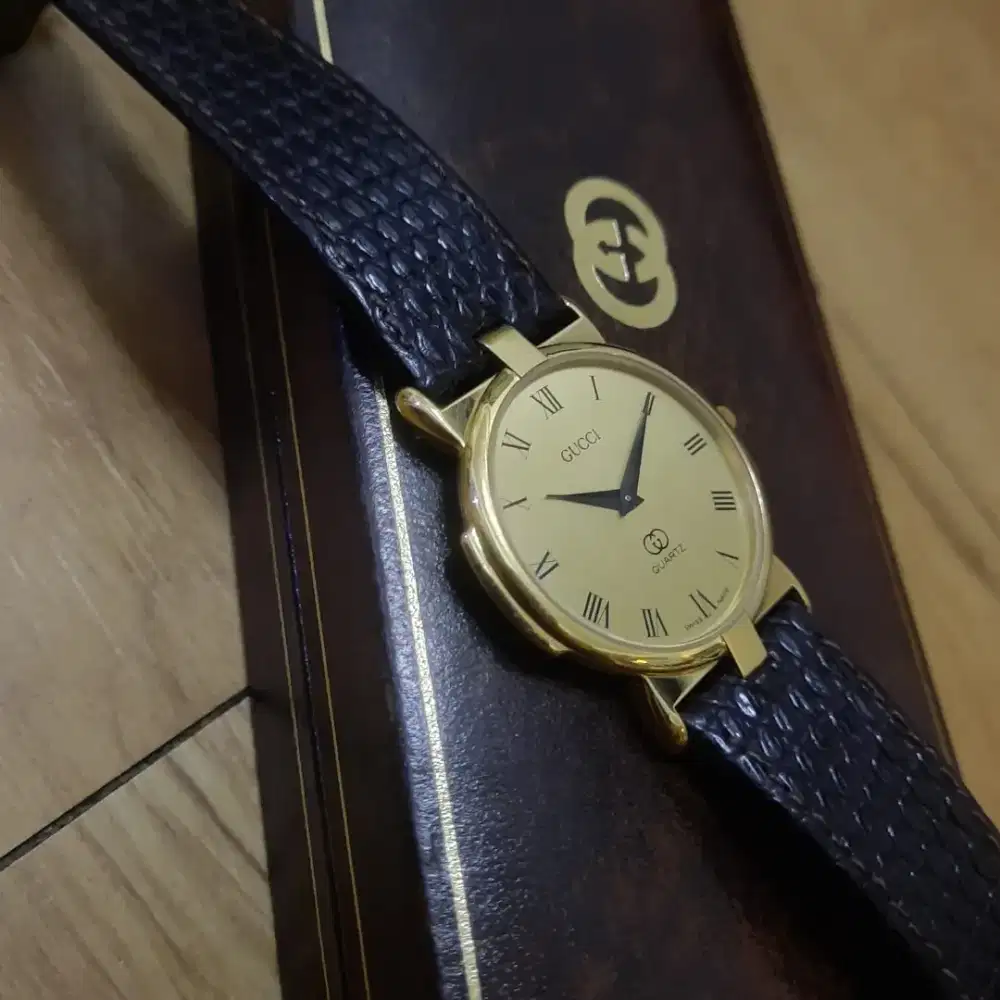 Jam Gucci 4500FM Vintage Original Swiss Omega Longines Aigner