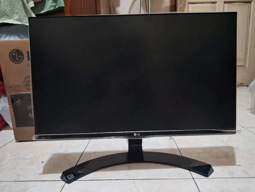 Monitor LG 22 bezel-less 22MP68VQ