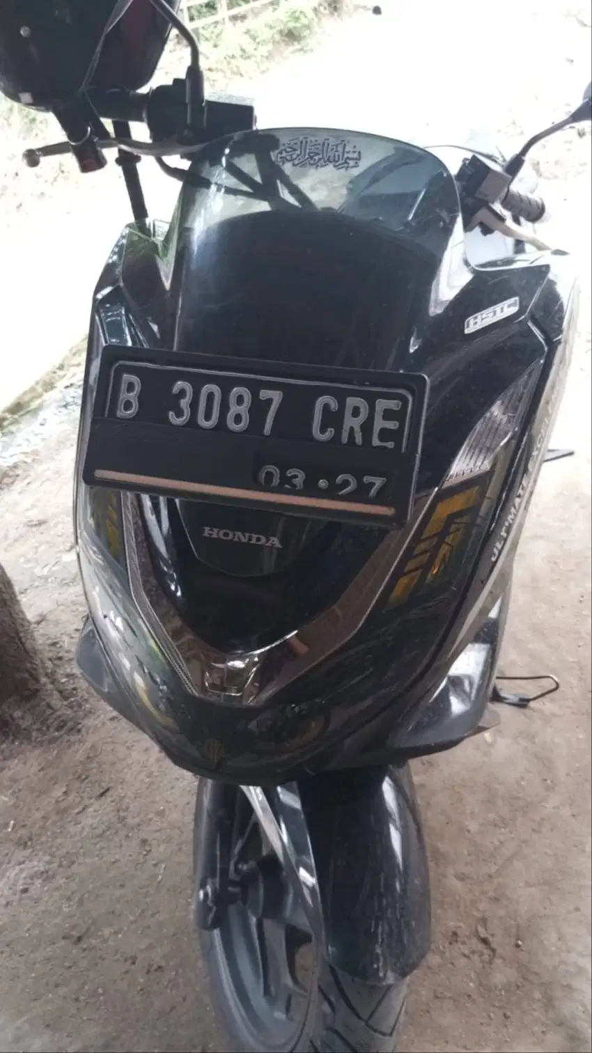 PCX ABS. Hitam glossy 2022 pajak on