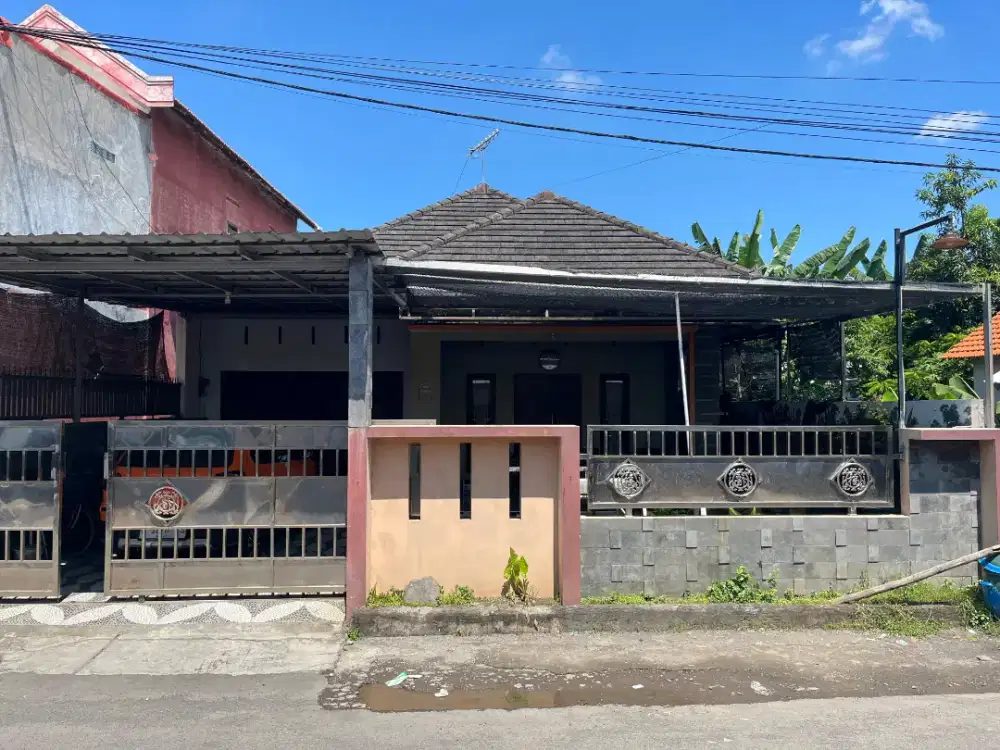 Rumah Strategis Siap Huni Dekat Kota Plus Taman