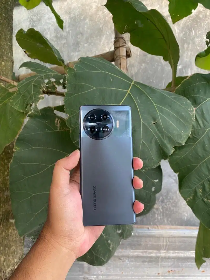 Tecno Spark 20 Pro Plus 8/256 (Garansi resmi Aktif)