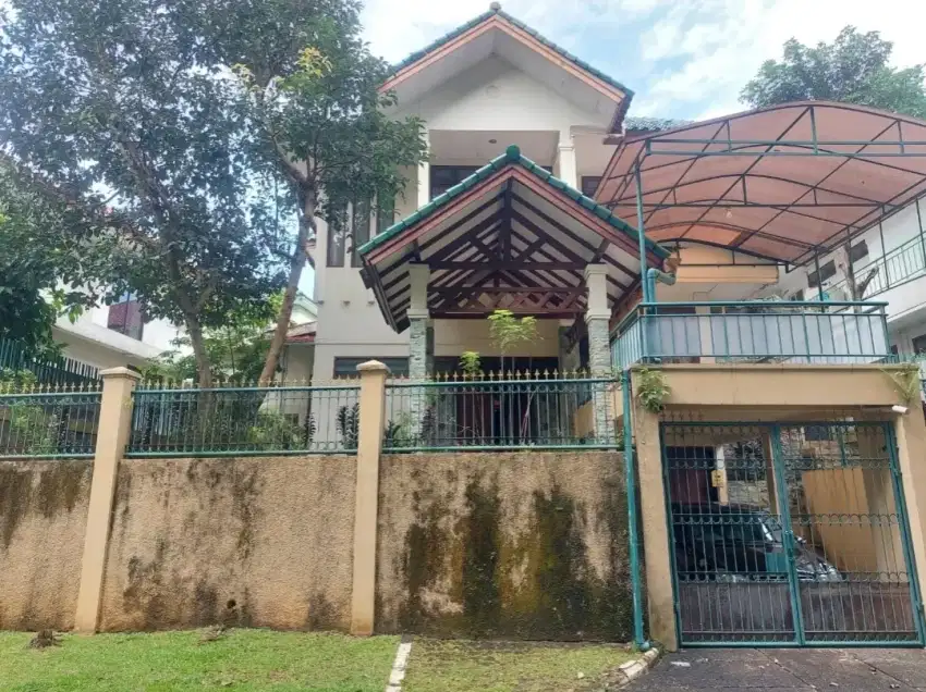 Rumah Danau Bogor Raya Lakeside