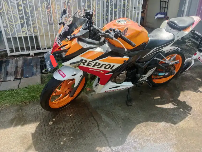 Di jual motor pribadi