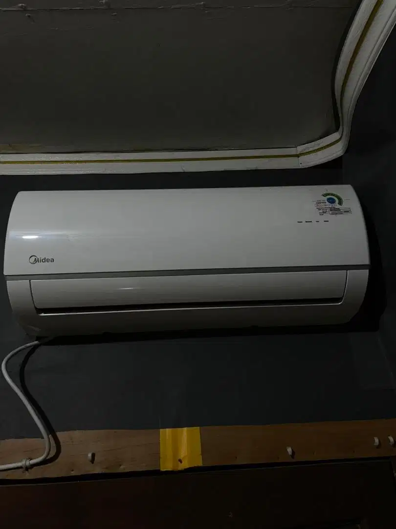 AC Midea MSFC-05CRN