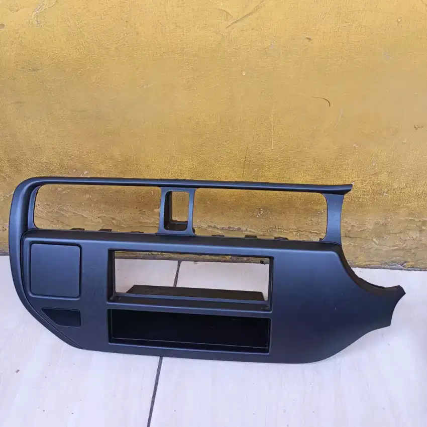 Frame head unit