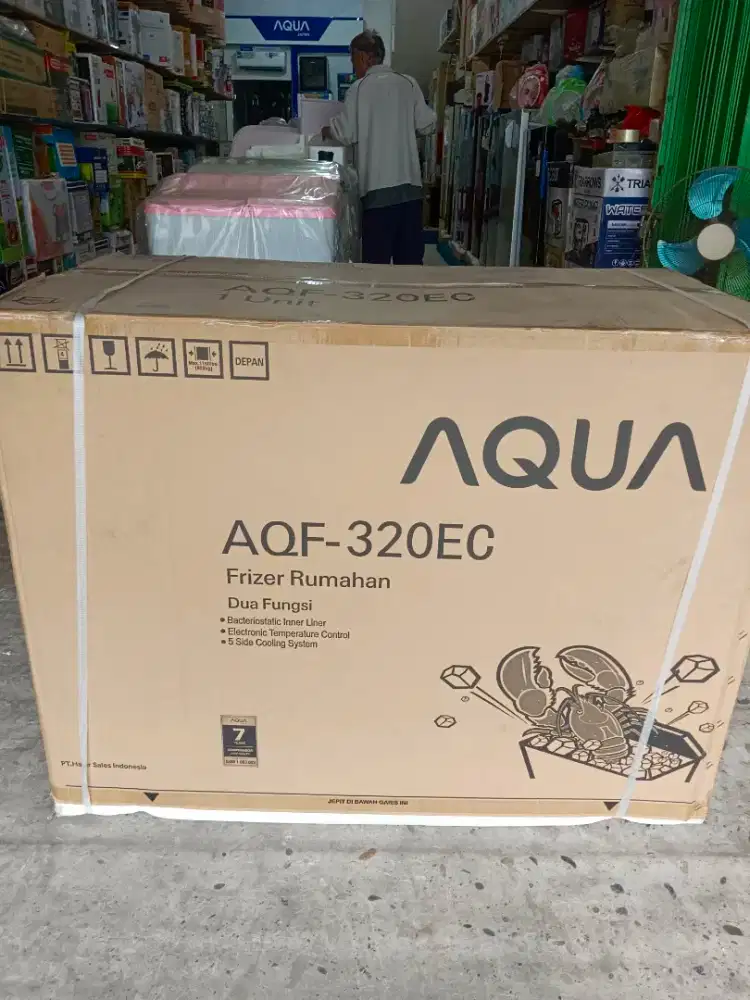 Chest freezer AQUA japan 320 liter stok ready dari 100 L s/d 980 L