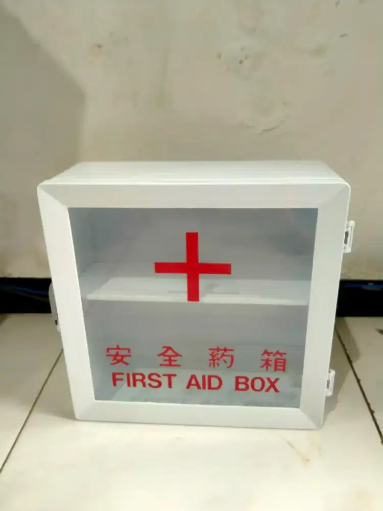 Kotak p3k first aid box merk maspion