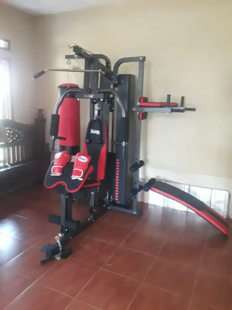 HOME GYM tiga sisi ada samsak