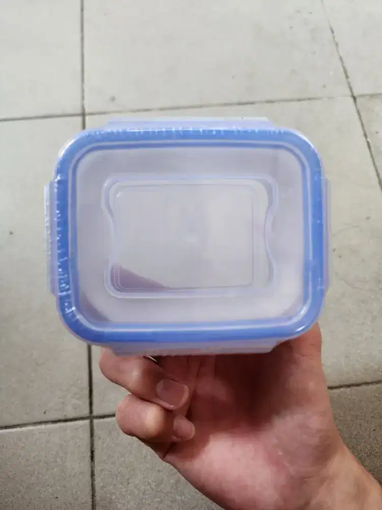 Lion Star Kotak Makan 300 ML