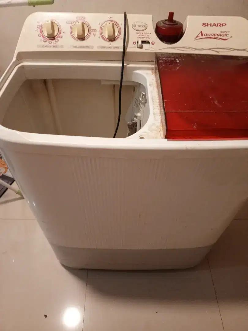 Mesin cuci Sharp 2 tabung. 300 rb net
