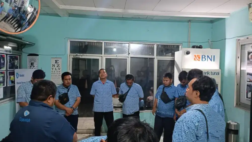 Masih belum kerja? Yuk join bluebird cipondoh