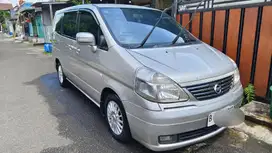 Nissan Serena 2010 Bensin