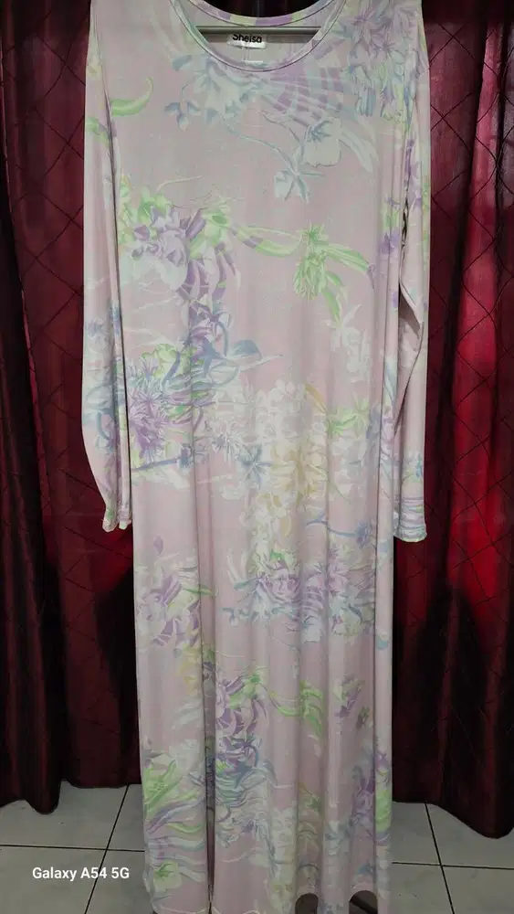 Gamis motif bunga bahan jersey