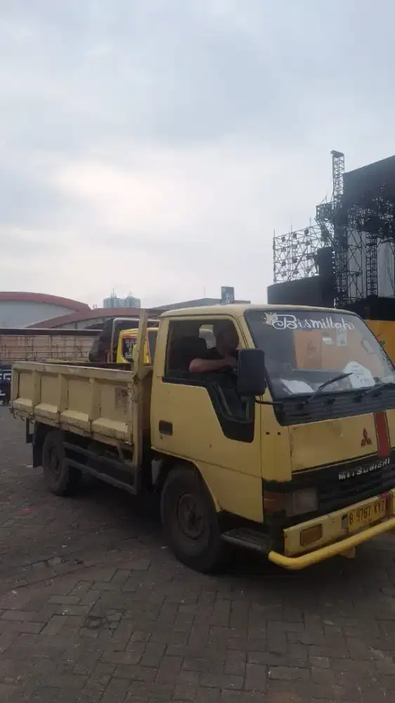 Dibutuhkan Driver barang