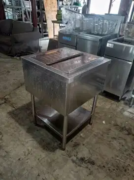 Ice bin UK 60×60×85
Diameter lubang ice bin 50×50×30

Hrg 2,3jt