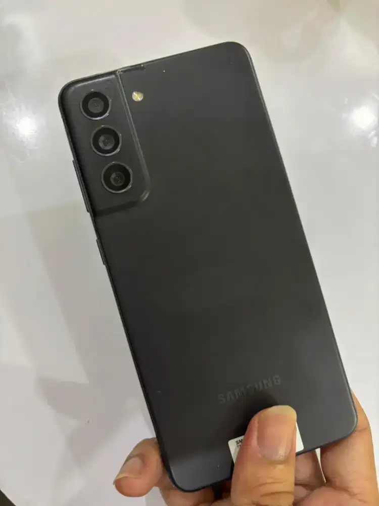 Samsung s21 fe istimewa